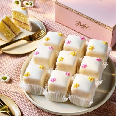 fondant-fancies-box-of-9-2000428-1.jpg.addf68b21ccc234627b0cff656d89477.jpg